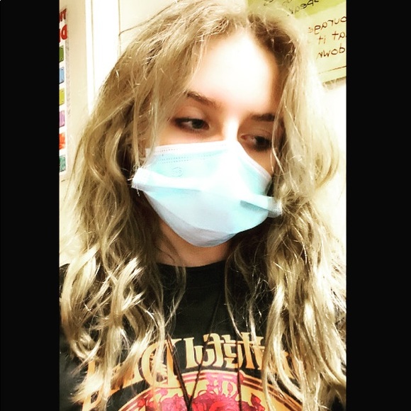 Meet your Posher, Eden - Picture 2 of 3